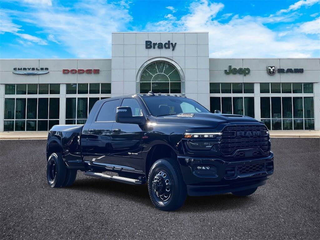 2026 RAM 3500 Laramie Mega Cab DRW 4WD