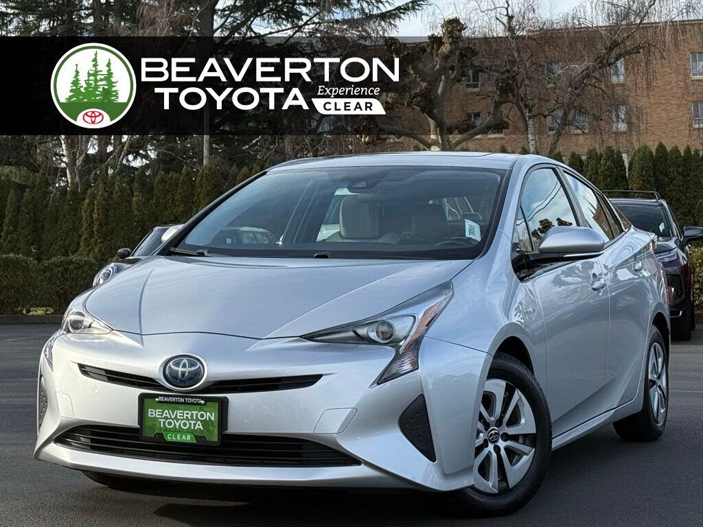 2016 Toyota Prius Three FWD