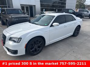 Chrysler 300 S V8 RWD