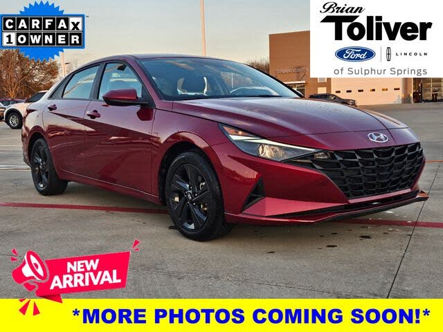 2023 Hyundai Elantra SEL FWD