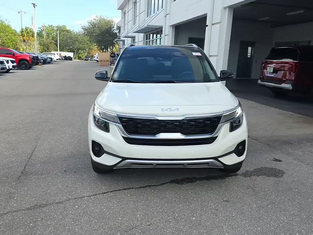 2023 Kia Seltos S FWD