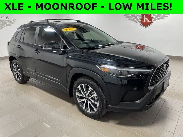 2025 Toyota Corolla Cross XLE FWD