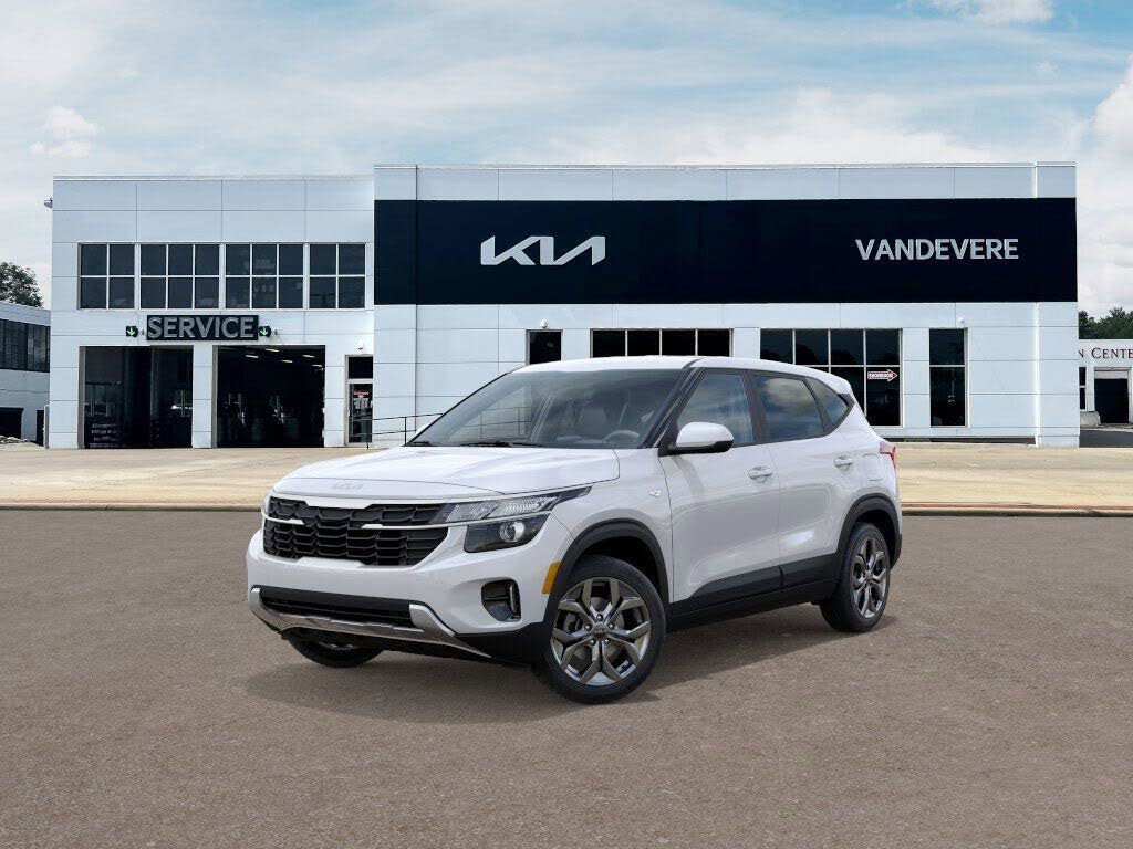 2026 Kia Seltos LX FWD