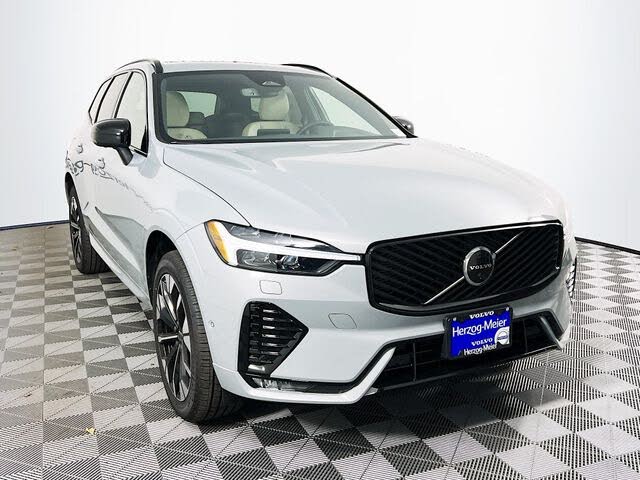 2026 Volvo XC60 B5 Plus AWD
