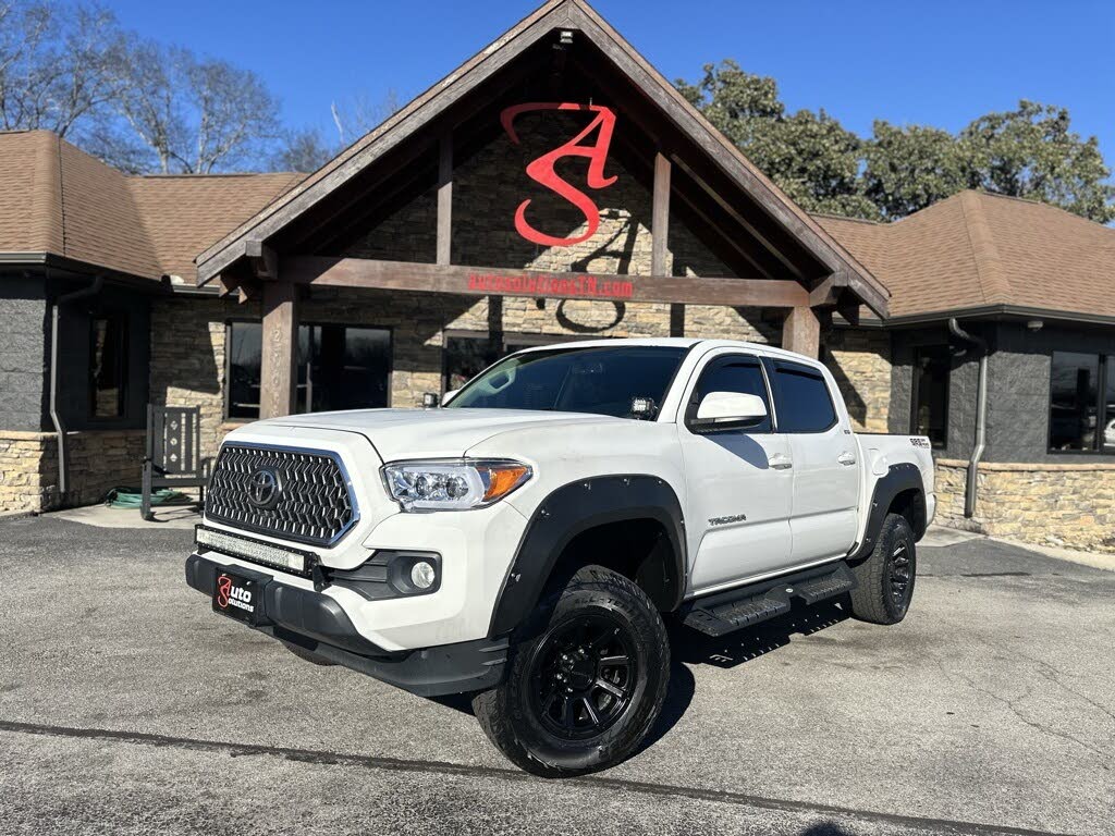 2017 Toyota Tacoma SR5 V6 Double Cab 4WD