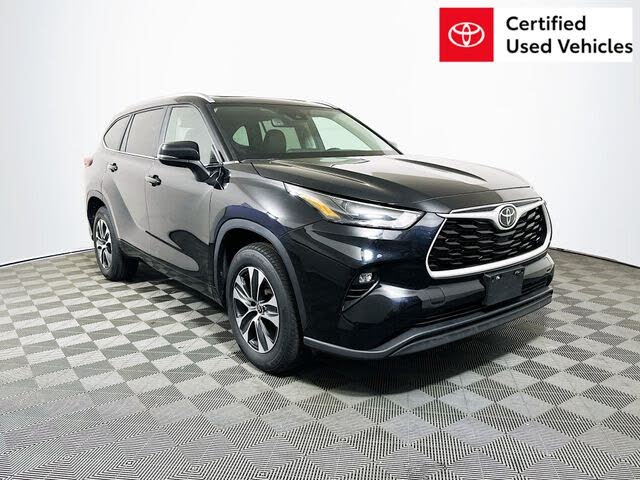 2023 Toyota Highlander XLE FWD