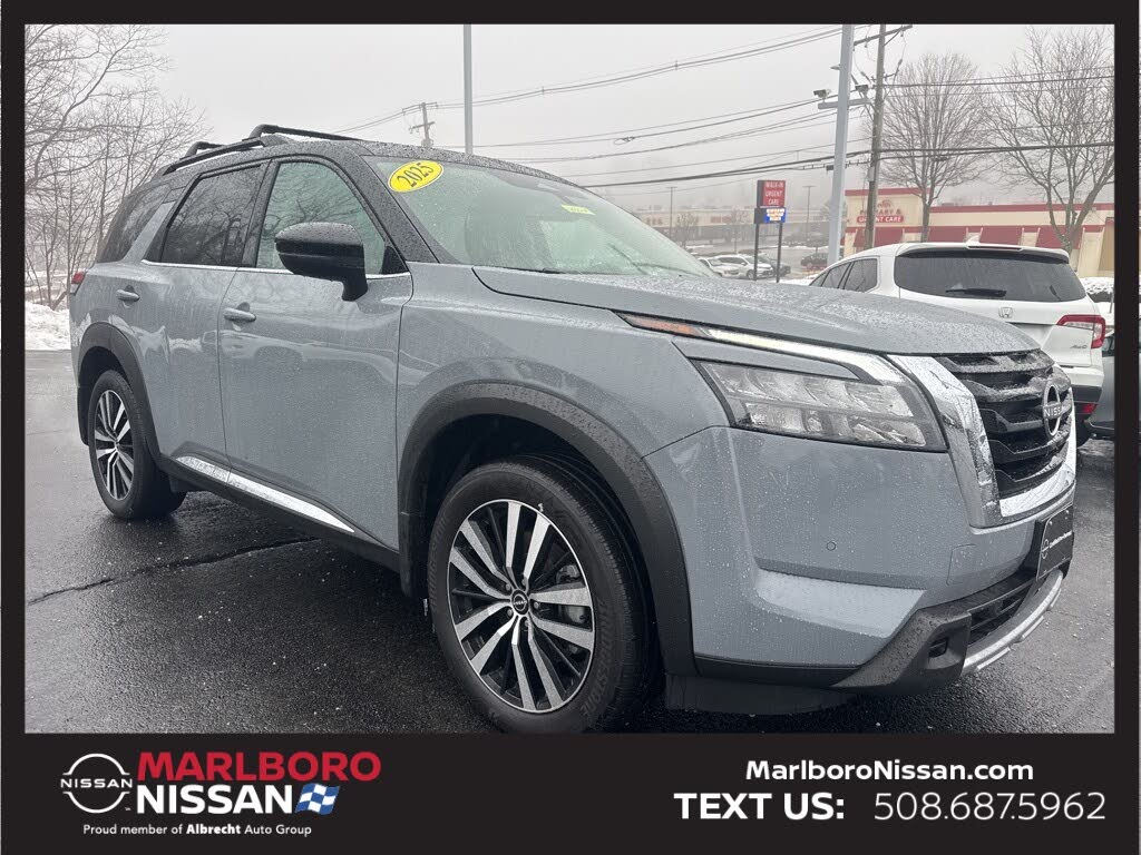 2025 Nissan Pathfinder Platinum 4WD