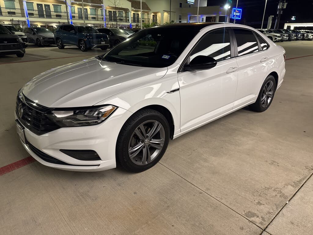 2019 Volkswagen Jetta R-Line FWD