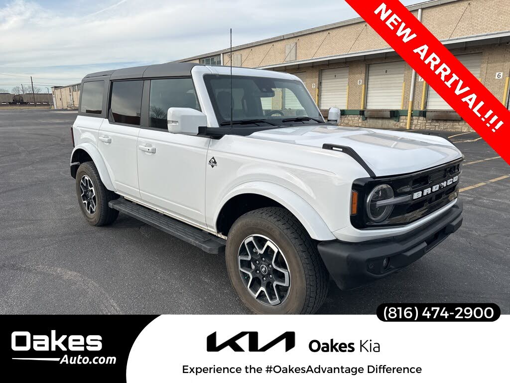 2023 Ford Bronco Outer Banks 4-Door 4WD