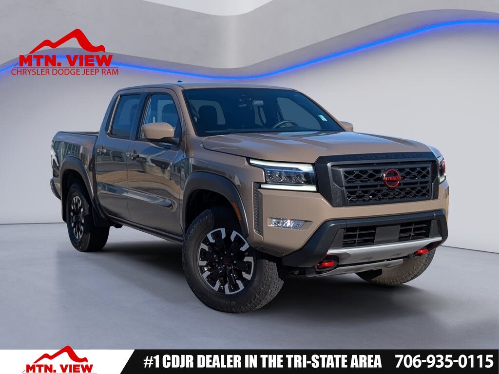 2024 Nissan Frontier PRO-4X Crew Cab 4WD