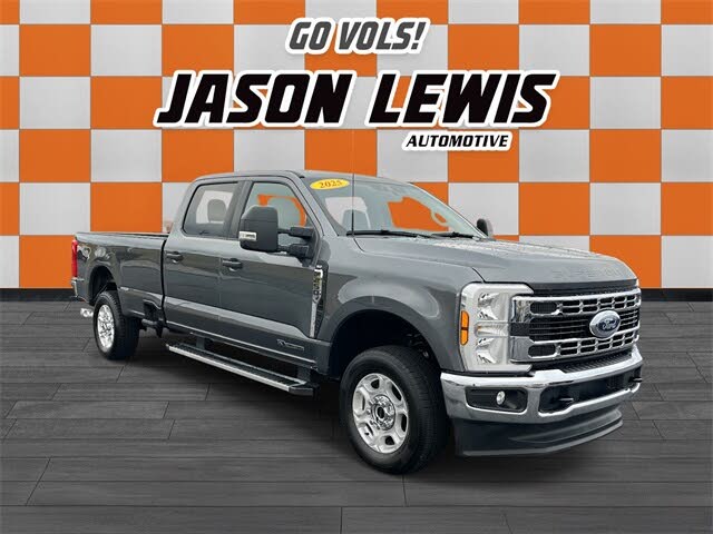 2025 Ford F-250 Super Duty XLT Crew Cab 4WD