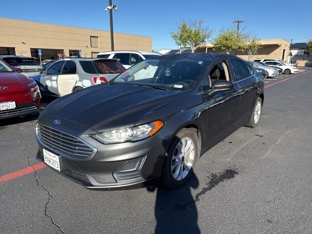 2020 Ford Fusion SE FWD