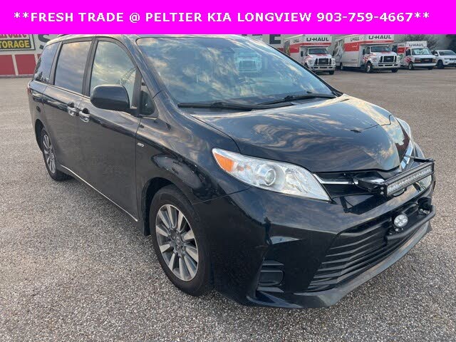 2020 Toyota Sienna LE 7-Passenger AWD