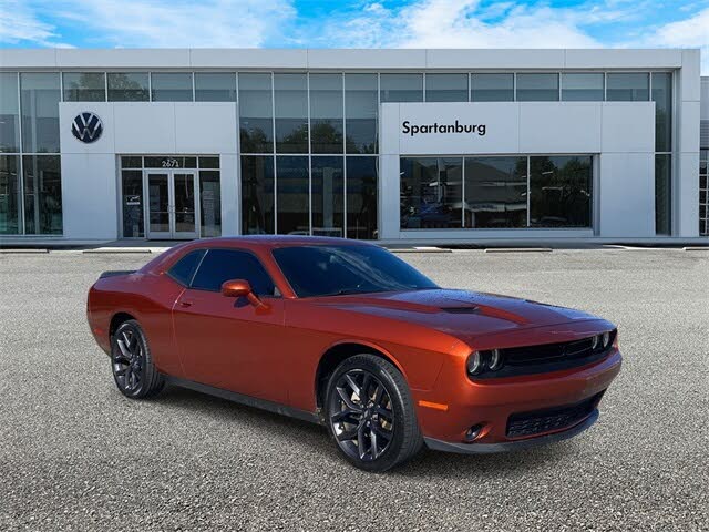 2021 Dodge Challenger SXT RWD
