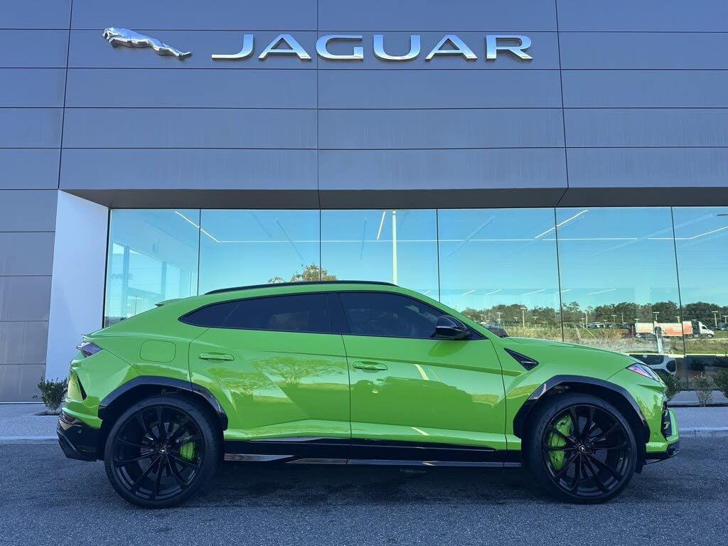 2021 Lamborghini Urus AWD