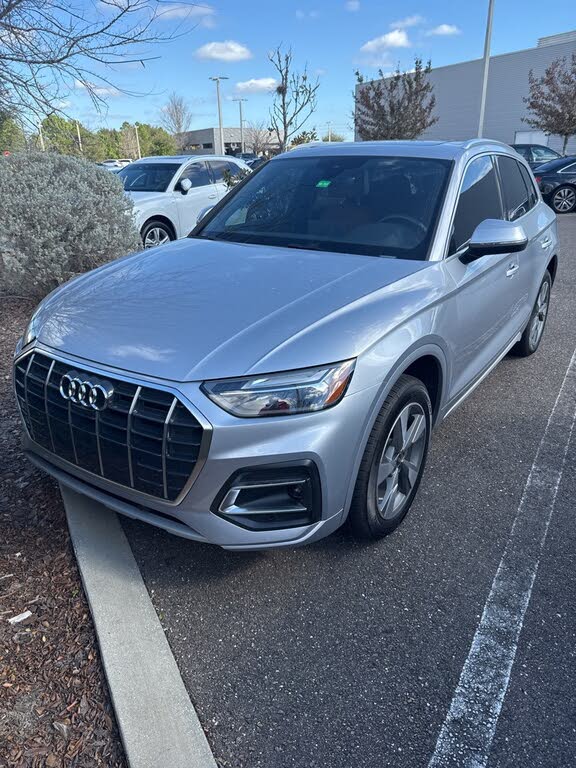2023 Audi Q5 quattro Premium Plus 40 TFSI