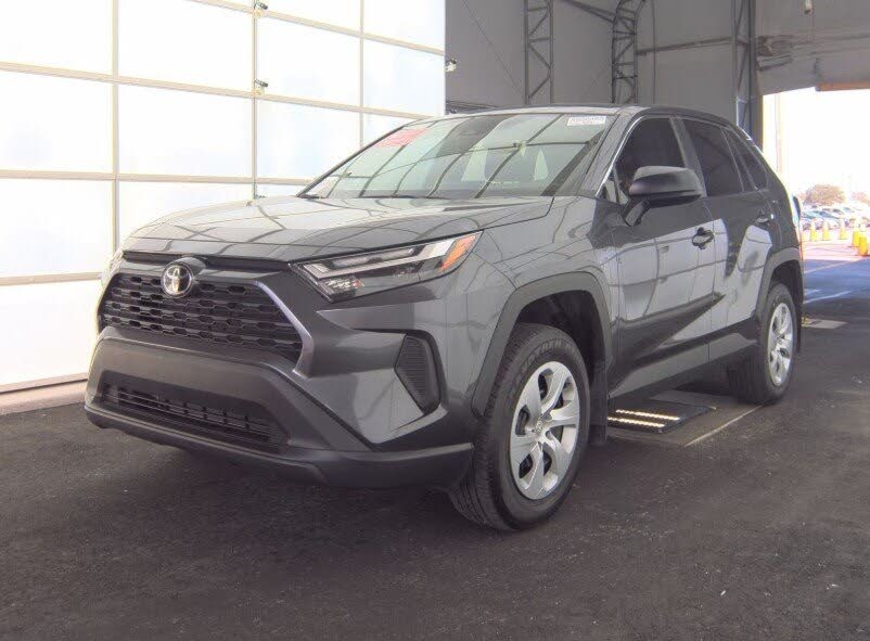 2024 Toyota RAV4 LE FWD
