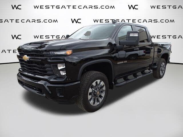 2025 Chevrolet Silverado 2500HD Custom Crew Cab 4WD