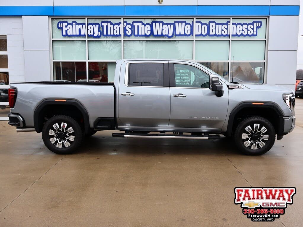 2025 GMC Sierra 2500HD Denali Crew Cab 4WD