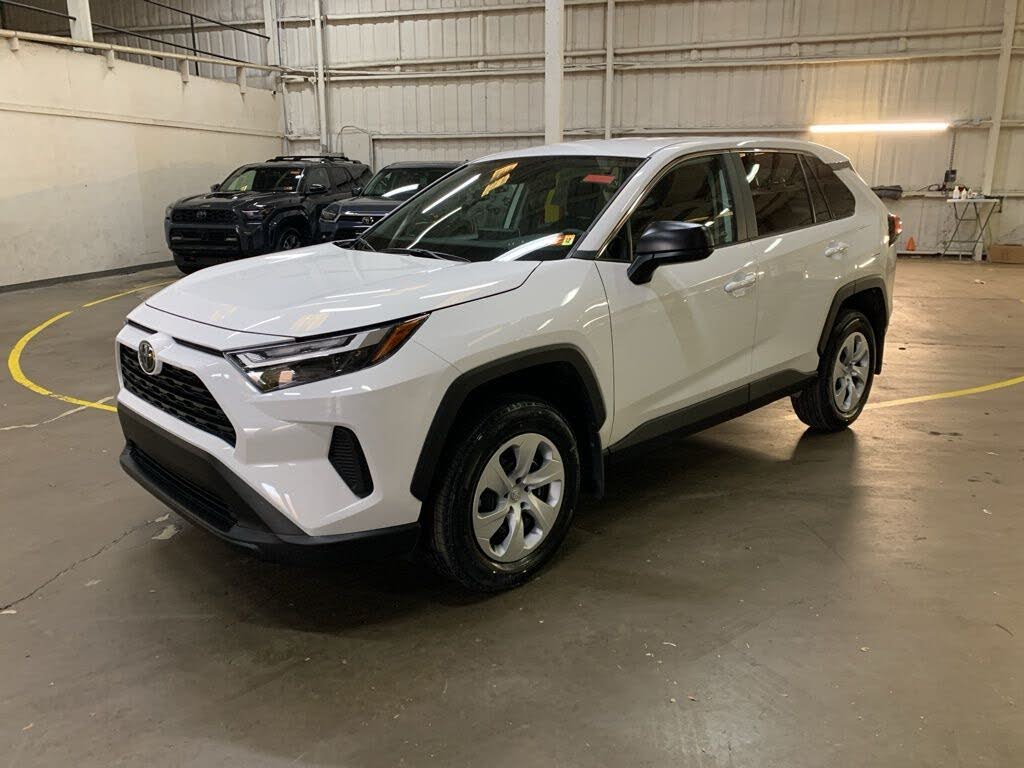 2025 Toyota RAV4 LE AWD
