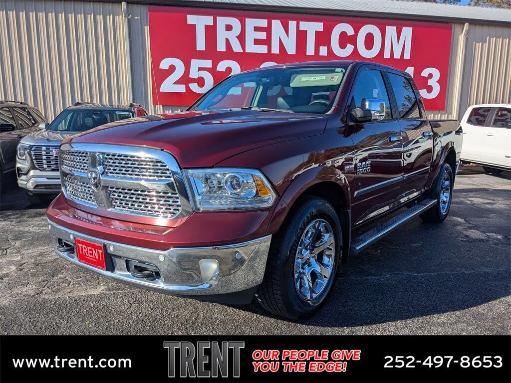 2017 RAM 1500 Laramie Crew Cab 4WD
