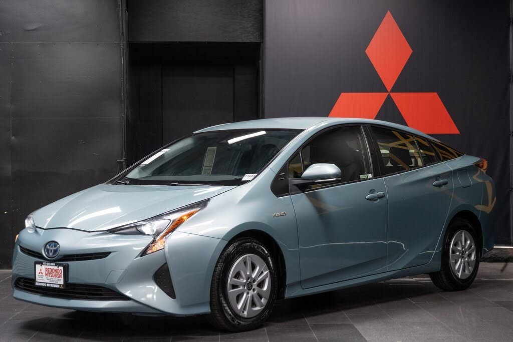 2018 Toyota Prius FWD