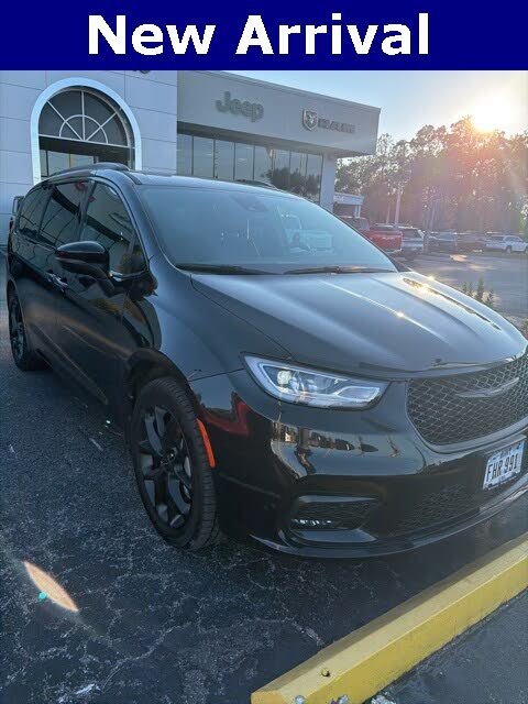 2023 Chrysler Pacifica Touring L AWD