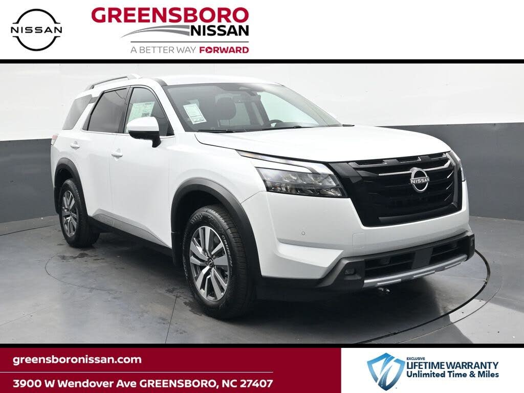 2025 Nissan Pathfinder SL 4WD