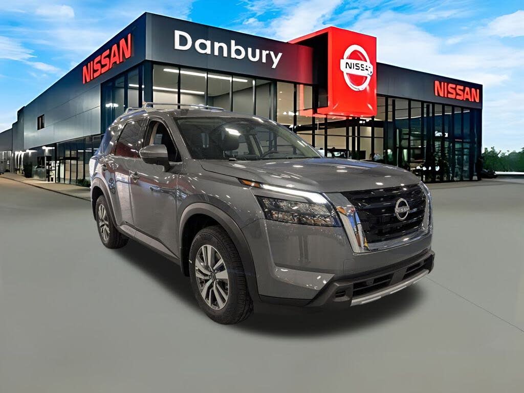 2025 Nissan Pathfinder SL 4WD