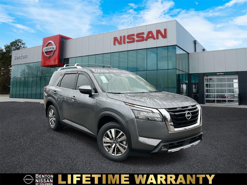 2025 Nissan Pathfinder SL 4WD