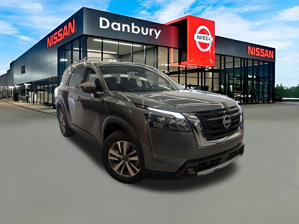 2025 Nissan Pathfinder SL 4WD