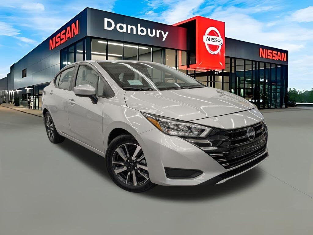 2025 Nissan Versa SV FWD