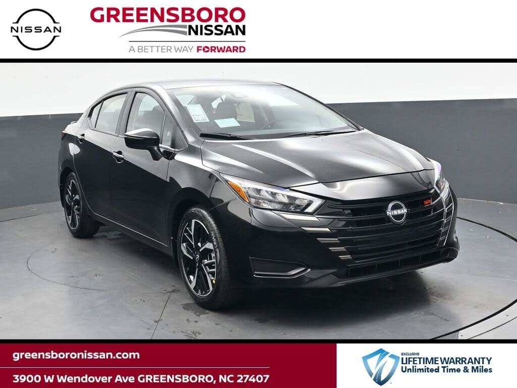 2025 Nissan Versa SR FWD