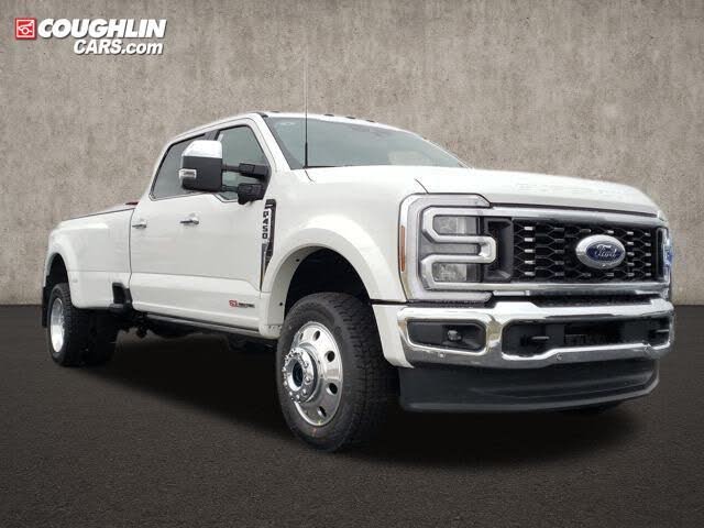 2026 Ford F-450 Super Duty Lariat Crew Cab LB DRW 4WD