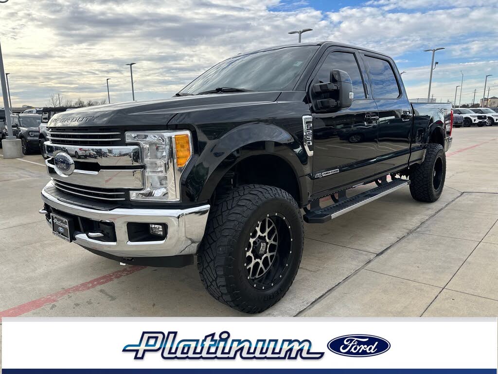 2017 Ford F-250 Super Duty Lariat Crew Cab 4WD