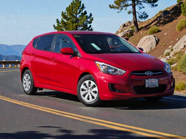 2017 Hyundai Accent SE 4-Door Hatchback FWD