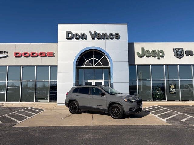 2023 Jeep Cherokee Altitude 4WD