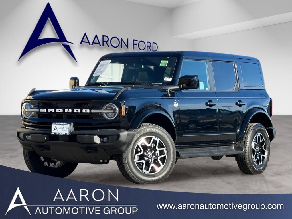2025 Ford Bronco Outer Banks 4-Door 4WD