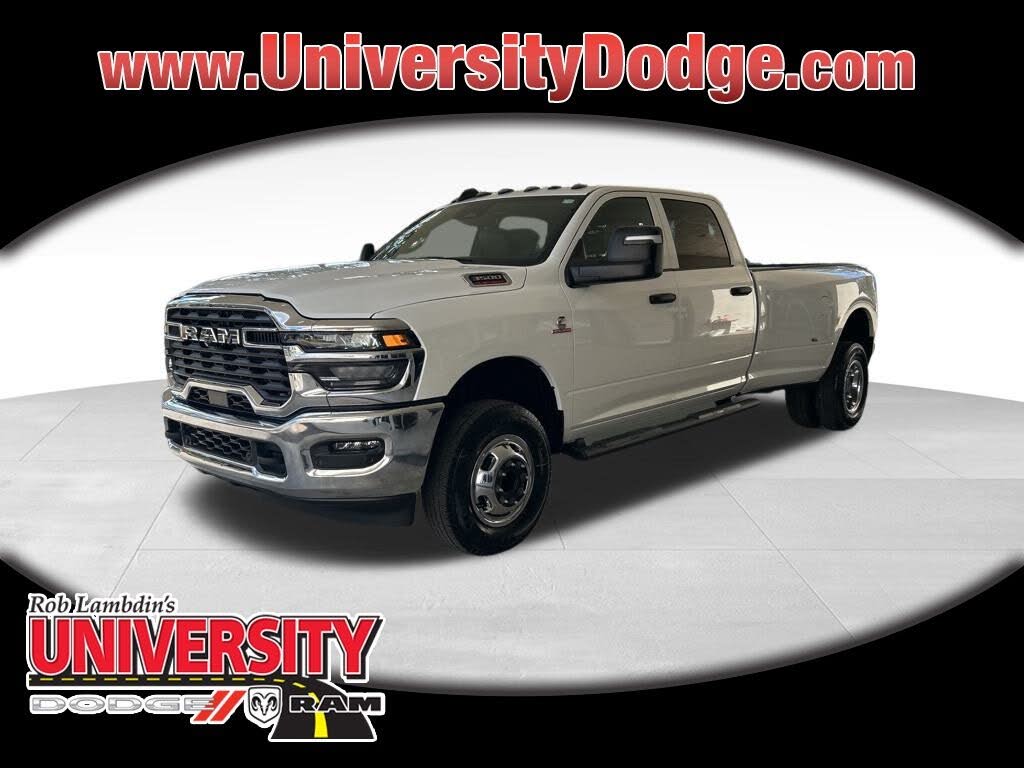 2026 RAM 3500 Tradesman Crew Cab LB DRW 4WD
