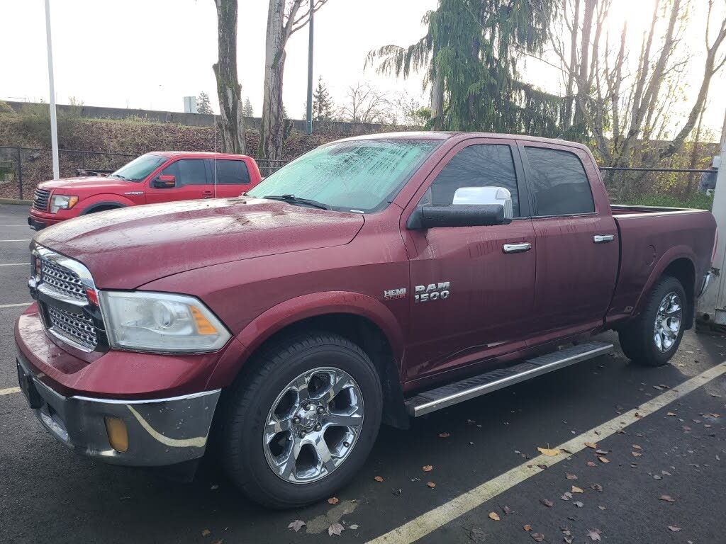 2016 RAM 1500 Laramie Crew Cab 4WD