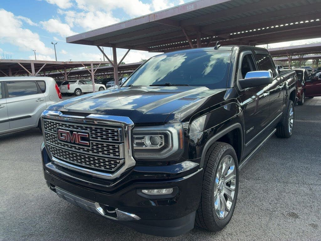 2017 GMC Sierra 1500 Denali Crew Cab 4WD