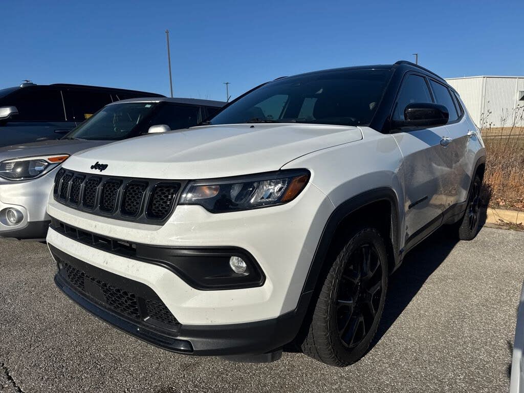 2023 Jeep Compass Altitude 4WD