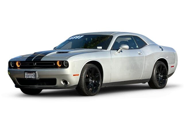2019 Dodge Challenger SXT RWD