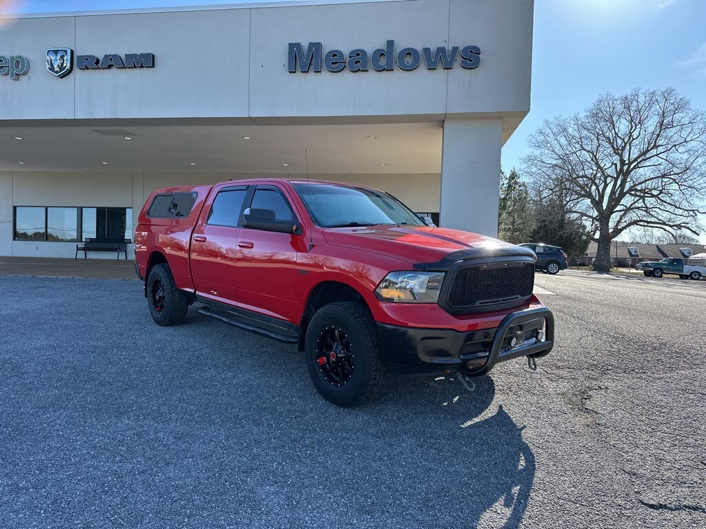 2019 RAM 1500 Classic SLT Crew Cab 4WD