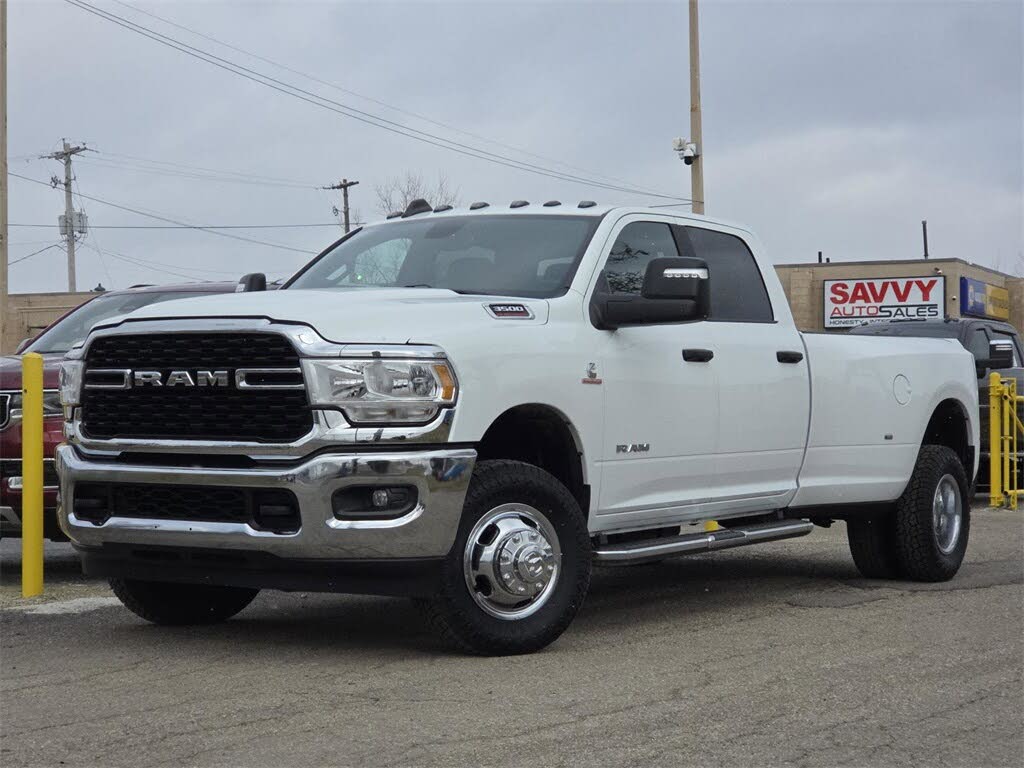 2024 RAM 3500 Big Horn Crew Cab LB DRW 4WD