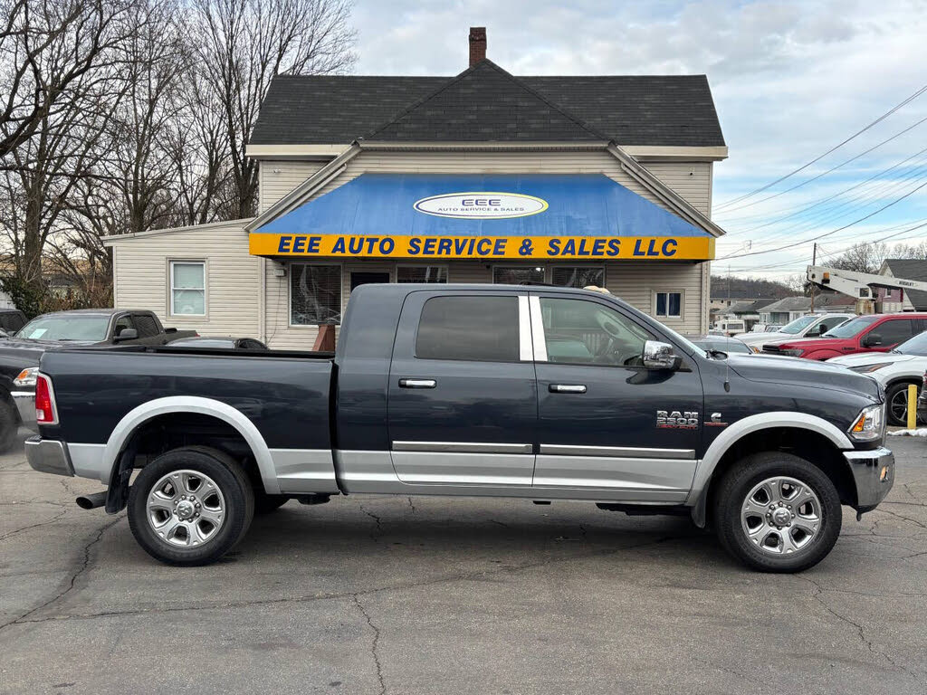 2014 RAM 2500 Laramie Mega Cab 4WD