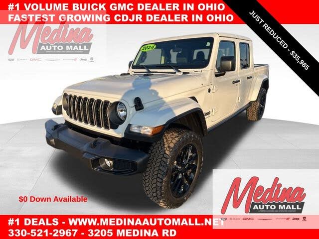 2024 Jeep Gladiator NightHawk Crew Cab 4WD