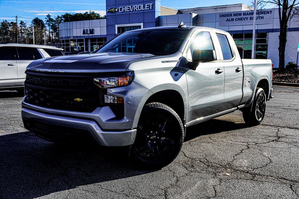 2026 Chevrolet Silverado 1500 Custom Double Cab 4WD
