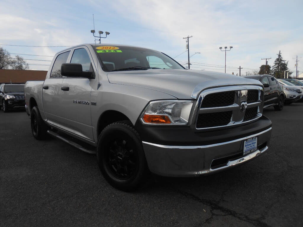 2012 RAM 1500 ST Crew Cab 4WD