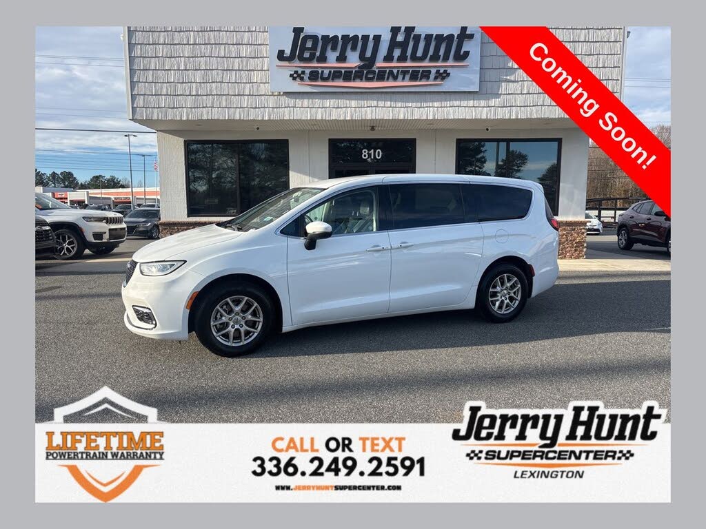 2023 Chrysler Pacifica Touring L FWD